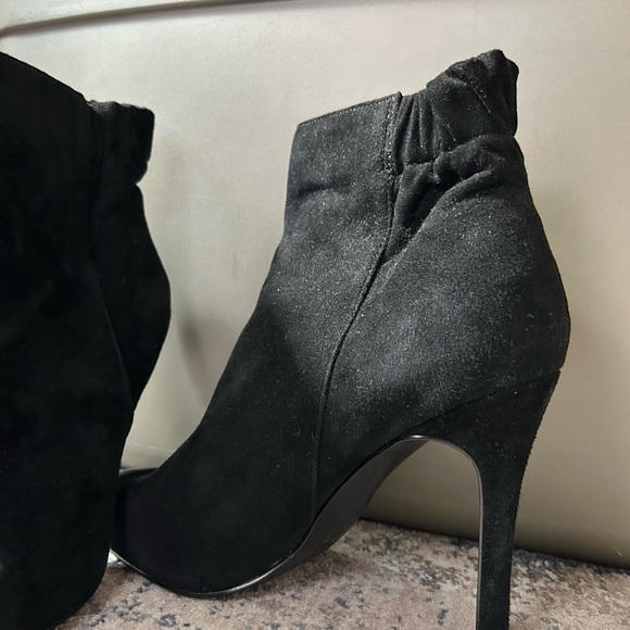 Brand new Charles David suede boots - Picture 4 of 6